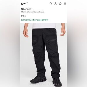 Nike Tech men’s woven cargo pants black size (XL)
